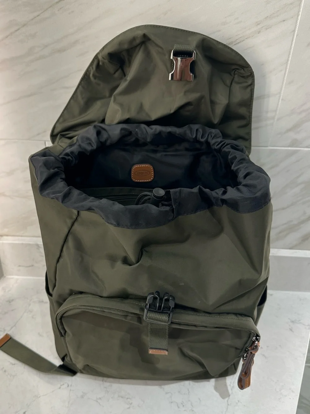 Brics classic olive